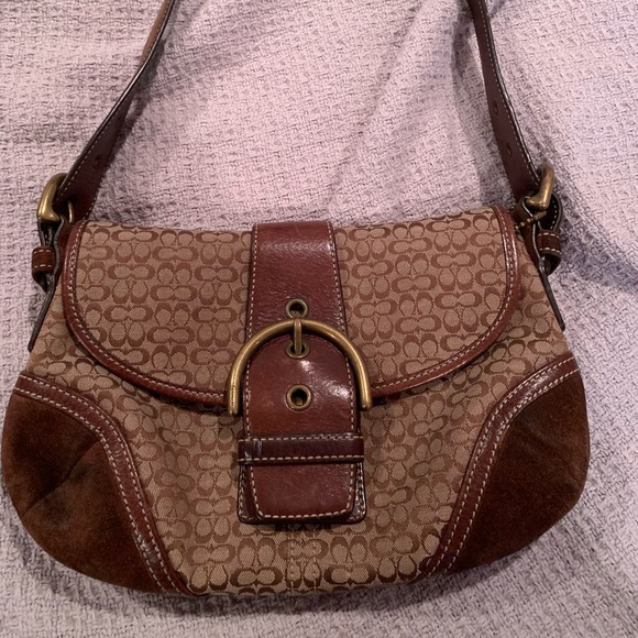 Coach Handbags - 🤎Authentic vintage Coach bag 💼🤎